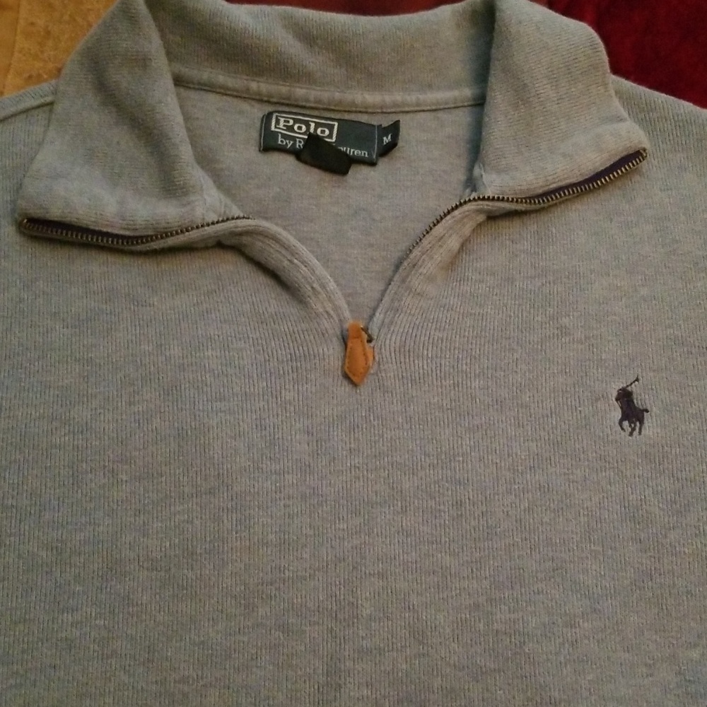 Polo sweater like new